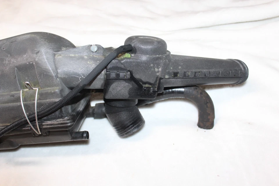 75-79 VW Volkswagon BEETLE Bug AIR BOX Intake Filter Cleaner BOX Assembly - Image 3 of 4