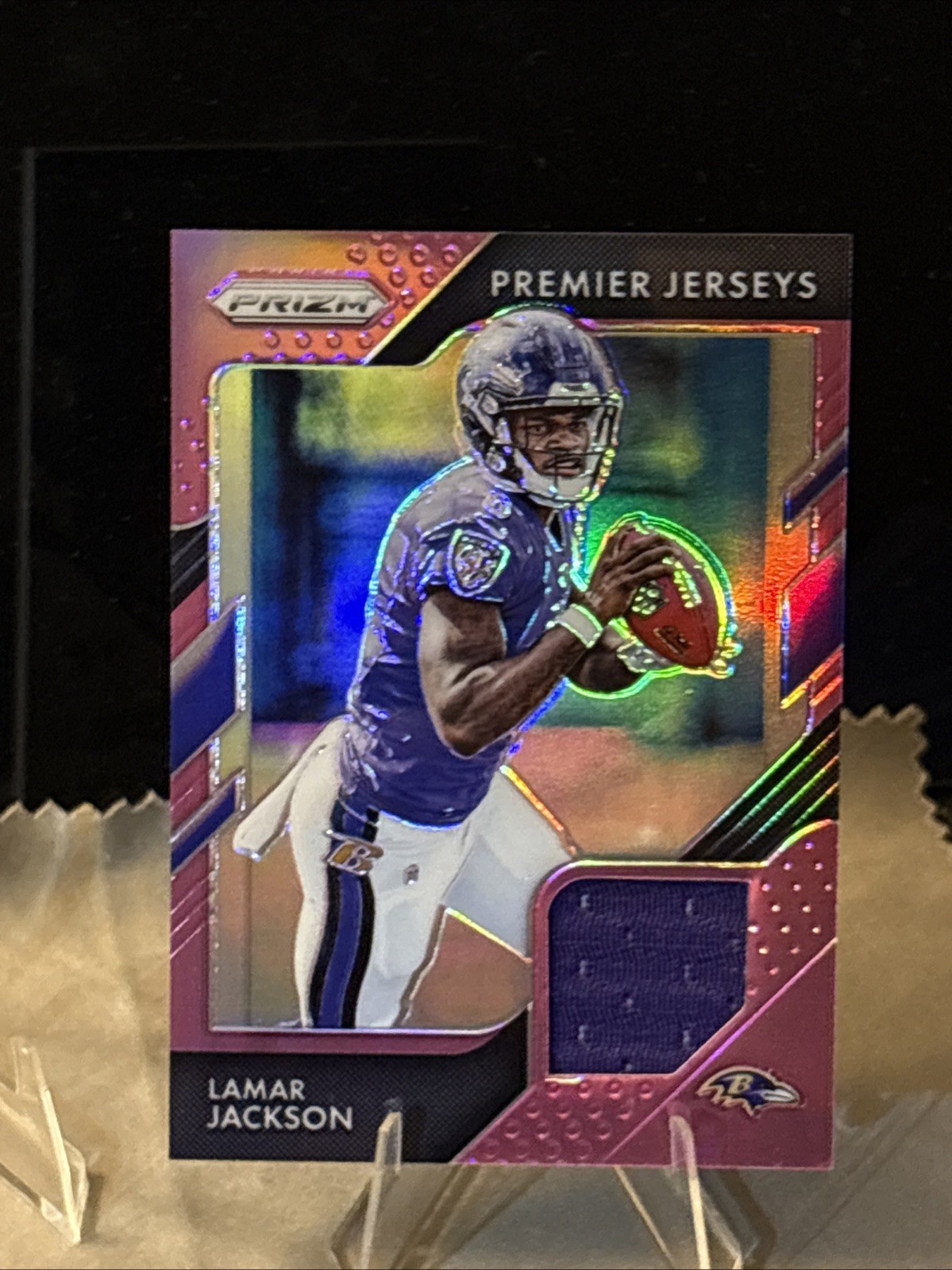 2018 Panini Prizm - Premier Jerseys Lamar Jackson #PP-12 Pink Prizm (MEM, RC) 💎