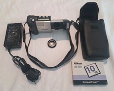 Nikon COOLPIX 900 Digital Camera Swivel 1.2MP CCD Silver Bundle Tested Working