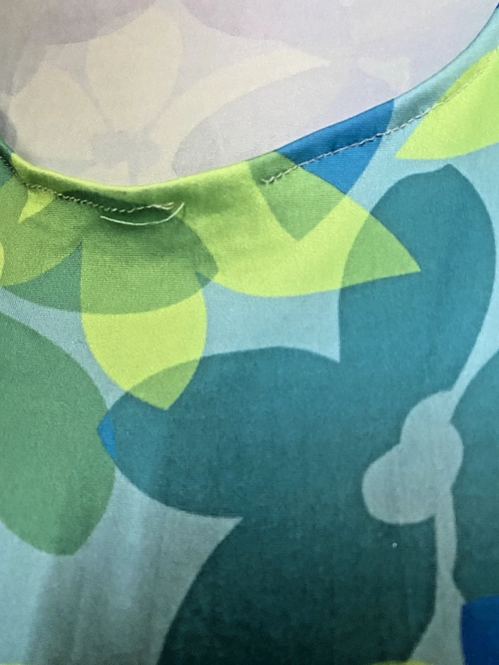 Wild Flower Groovy Disco Retro Dress Halloween or Theatre Costume by Underwraps - Image 4 of 4