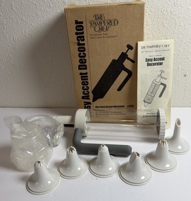 The Pampered Chef Easy Accent Decorator #1775 New Open Box Complete Set