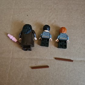 LEGO Harry Potter: Hagrid's Hut (4738) As Seen Read Description 