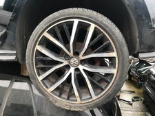 GENUINE 14-17 VW POLO GTI 1X ALLOY WHEEL PARABOLICA 6C0601025K 215 40 17 - 7.5J