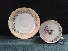 Aynsley Beige & White Floral Violets w/ Gold Leaves Tea Cup & Saucer, England