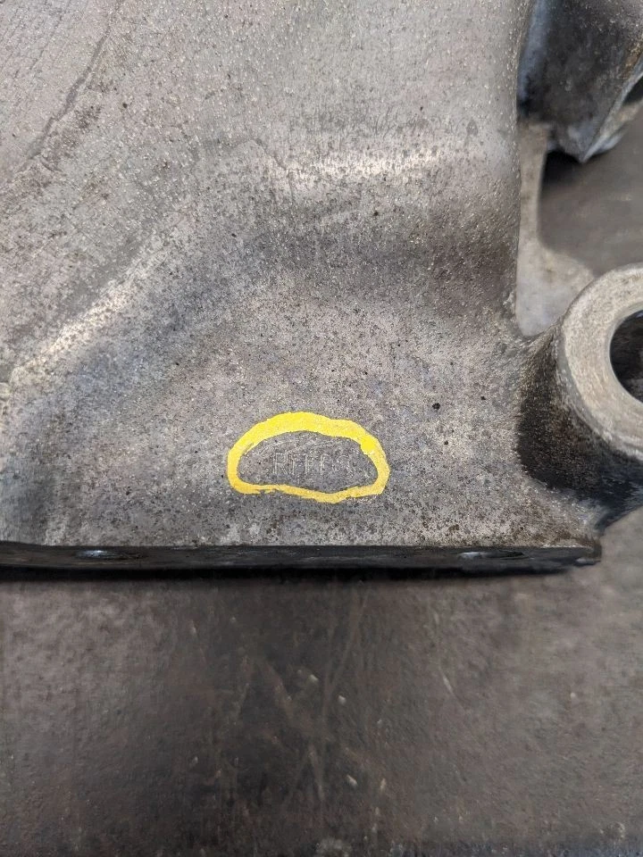 Cubierta de distribución 6,8 L para camioneta Ford E350 01-19 1167627 Foto 3 de 4