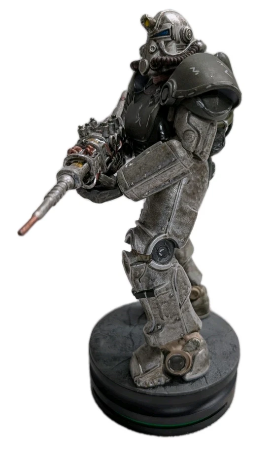 Fallout T-51 Power Armor Statue Modern Icons Limited Edition ThinkGeek Chronicle - Image 3 of 4