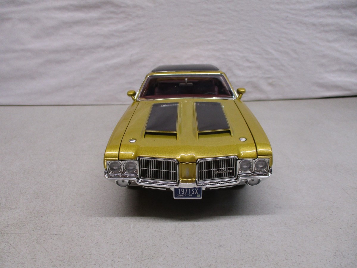 最終価格 Hutley's Classic 1998〜2002 10種 ACME Danbury Mint 1971 Oldsmobile Cutlass SX 1/18 | eBay