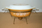 Vintage Pyrex Butterfly Gold 1 1/2 quart Oval Casserole Dish w Lid & Holder
