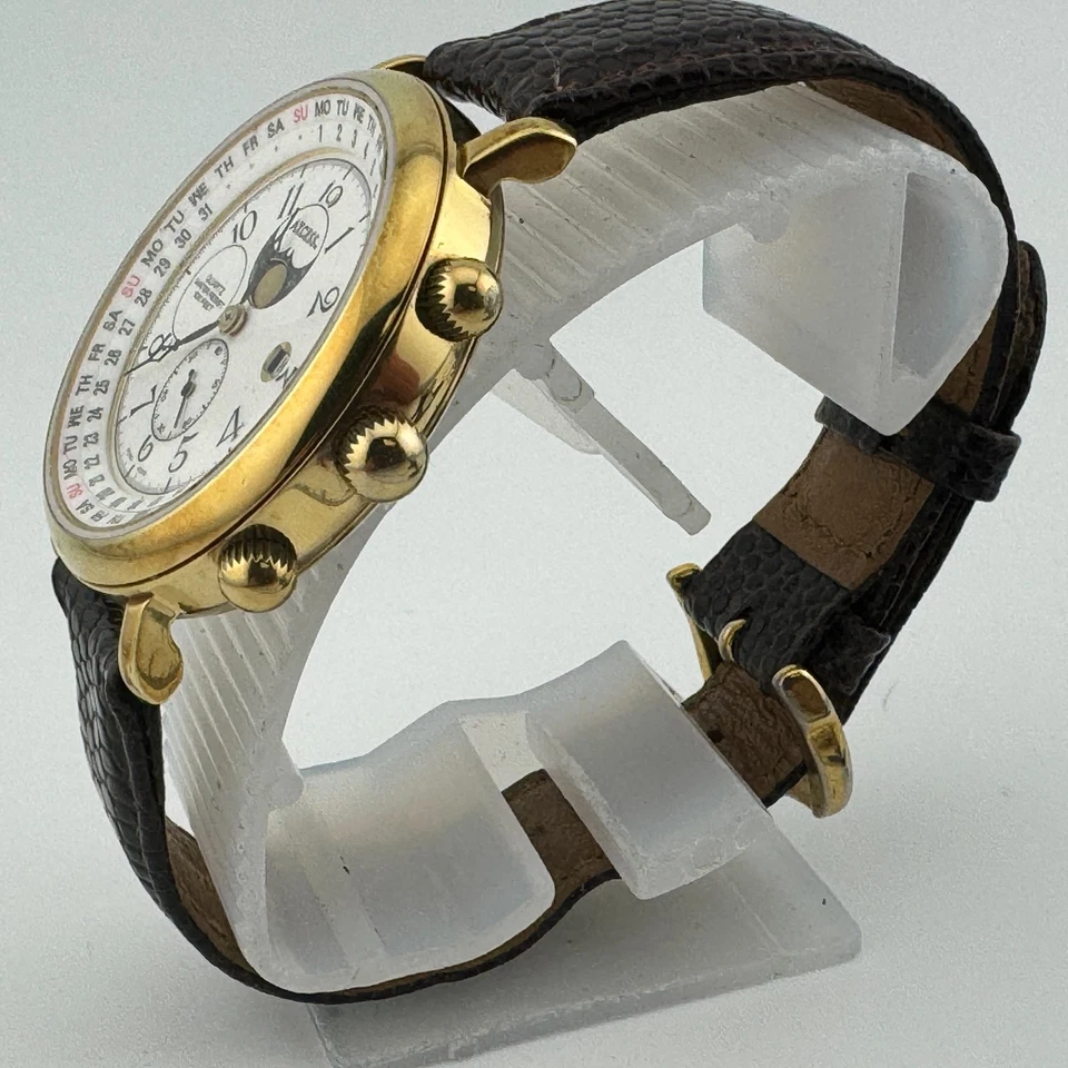 Reloj Cuarzo Vintage Axcess Hombre Tono Dorado Triple Corona Cuero ~Para Reparación Piezas Foto 4 de 4