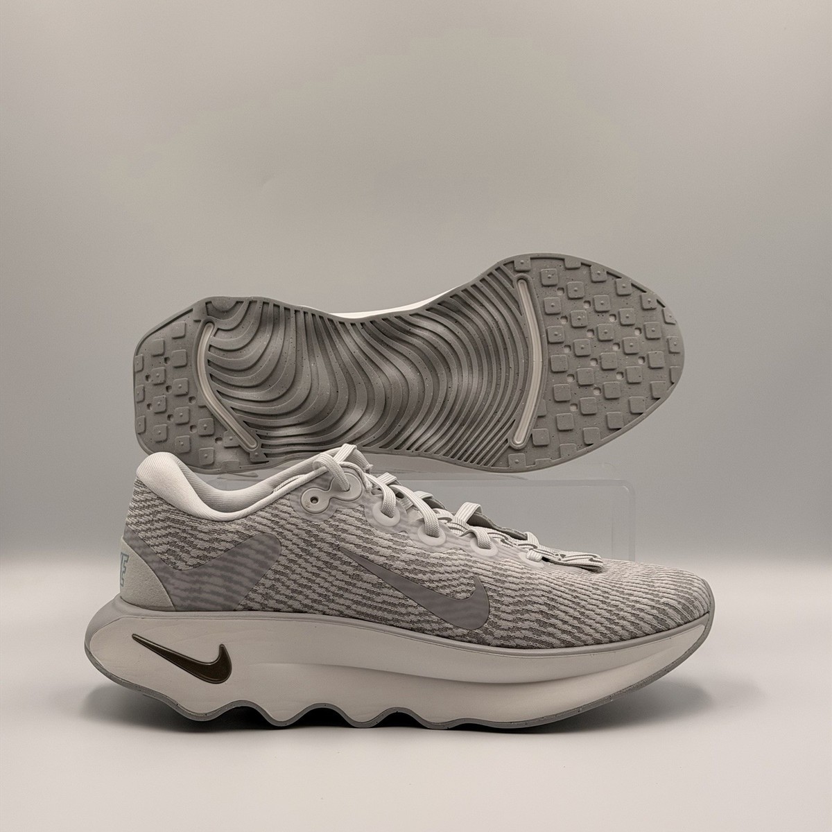 NIKE ☆ MOTIVA （27.5㎝）新品未使用 値引きしました！ Womens Size 7 Nike Motiva Photon Dust W DV1238-010 | eBay