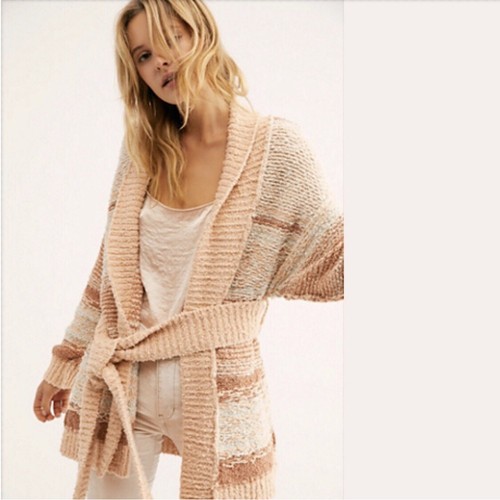 Free People Cozy Cabin Strickjacke Pullover Creme Medium M Neu mit Etikett - Bild 1 von 3