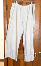 BRYN WALKER Beige full leg linen pants with seams and pockets. Size Large. Nice 