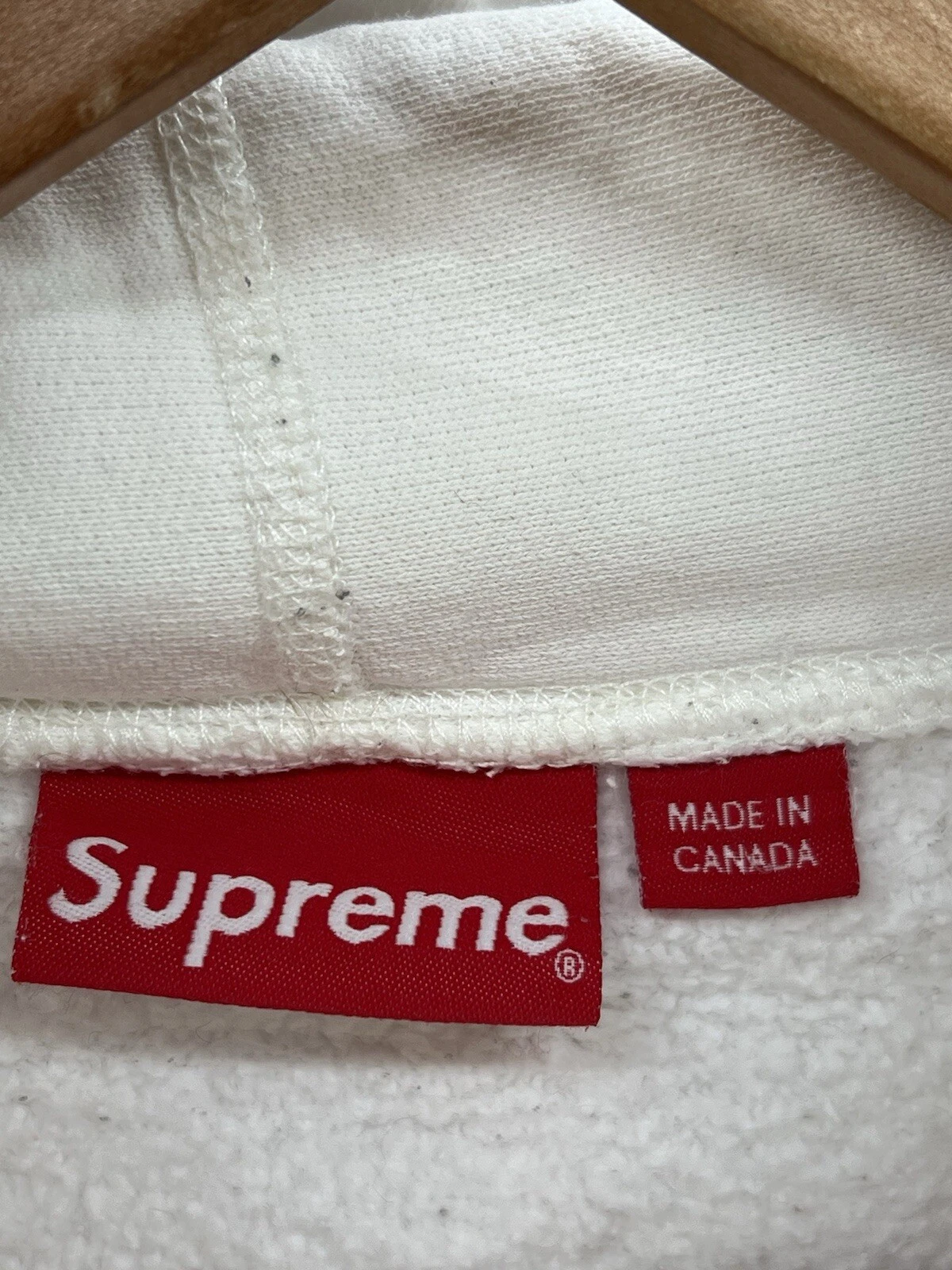 Felpa con cappuccio Supreme 16SS nera sabato pullover felpa bianca taglia media