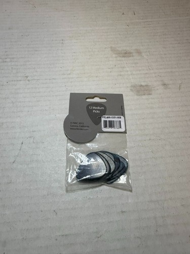 Fender Guitar Pick 351 Shape Classic Celluloid Medium - Blue Moto Brand New - Picture 2 of 2