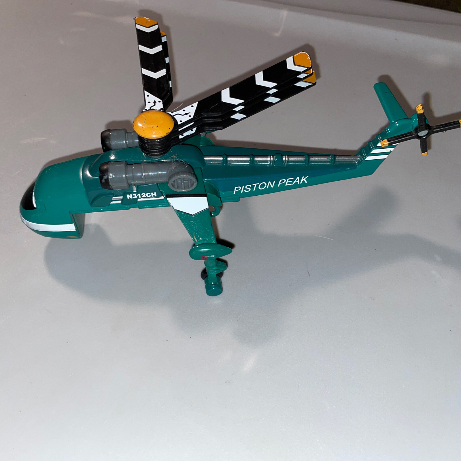 Disney Pixar Planes Piston Peak Rescue Helicopter Windlifter Missing Tank Used - Picture 2 of 7
