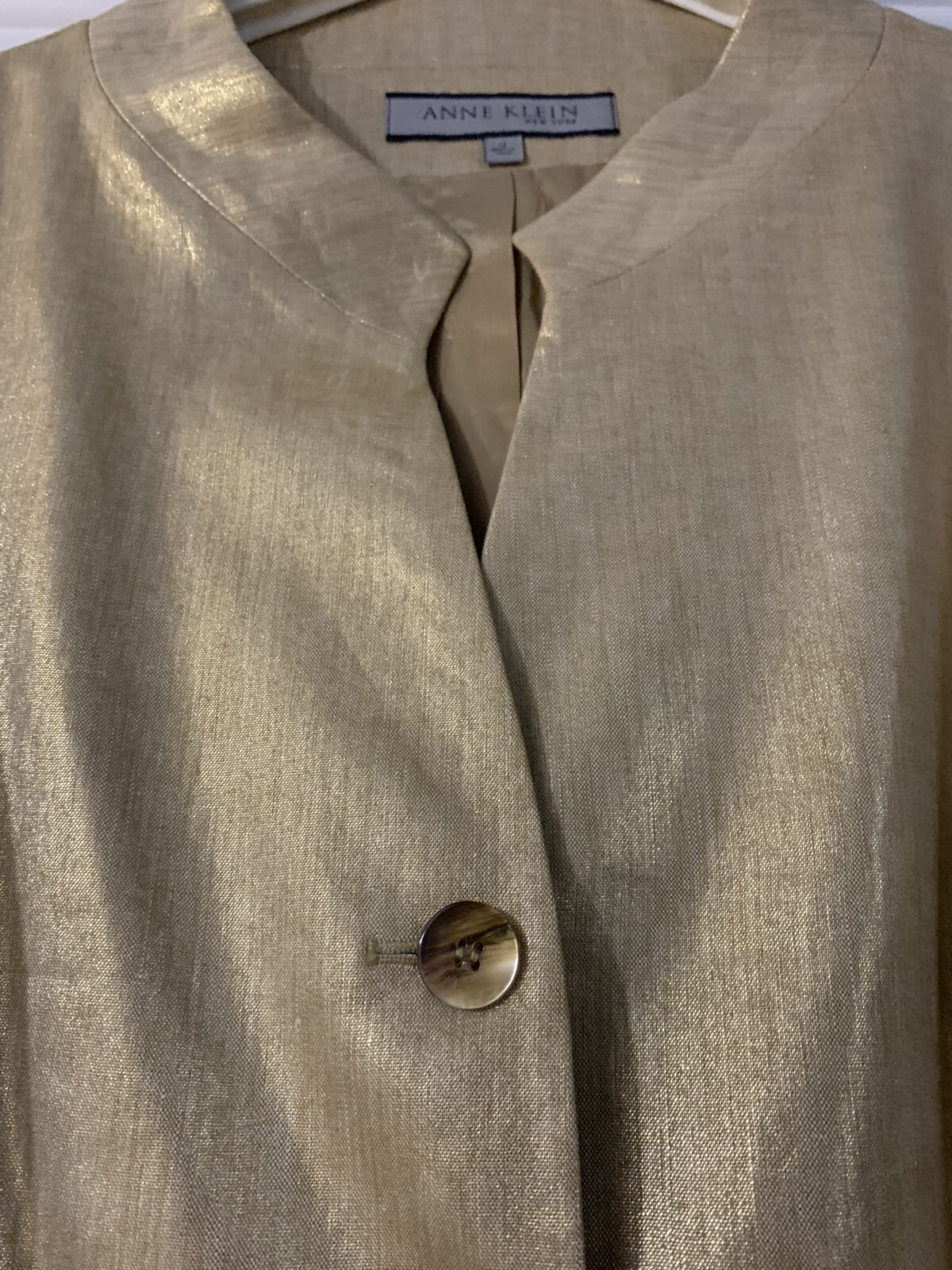 NWT Anne Klein Four-Button Solid Blazer Jacket Go… - image 5