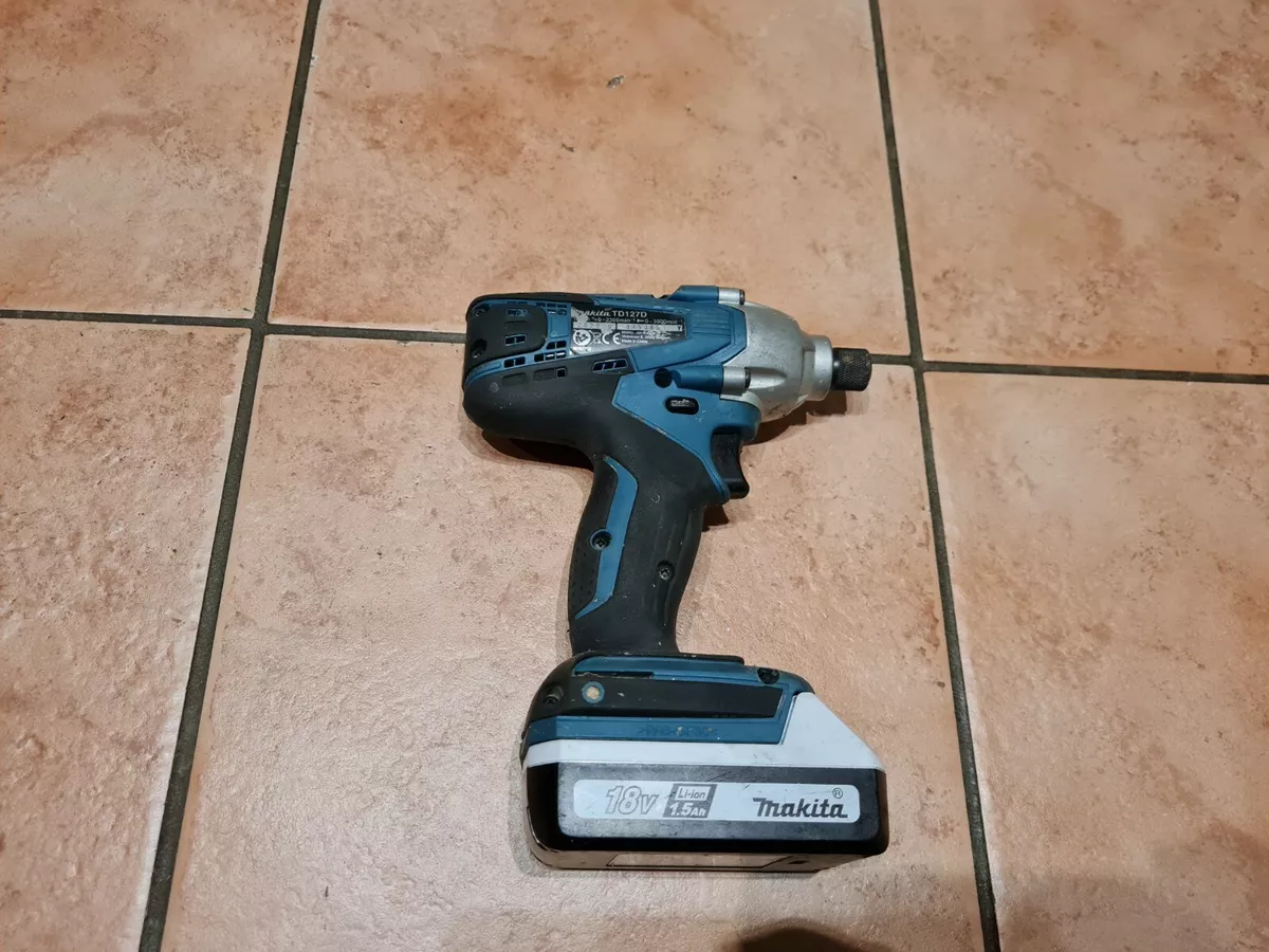Makita td127d on sale impact driver