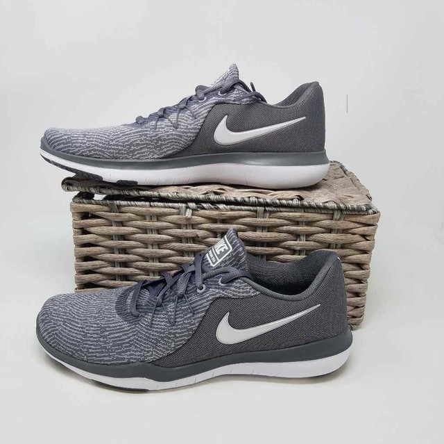 flex supreme tr 6 sneaker