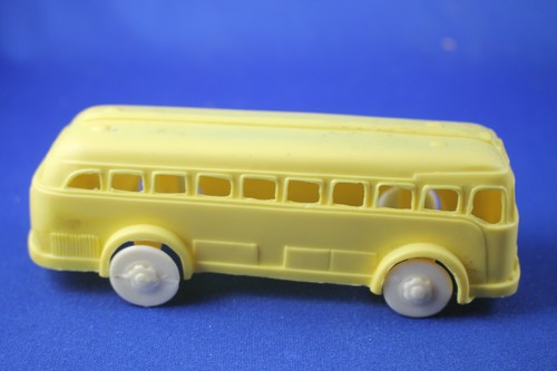 Plasticville - O-O27 - Vehicles - #45987 - 4 Custom Paint Buses - Excellent - Picture 6 of 14