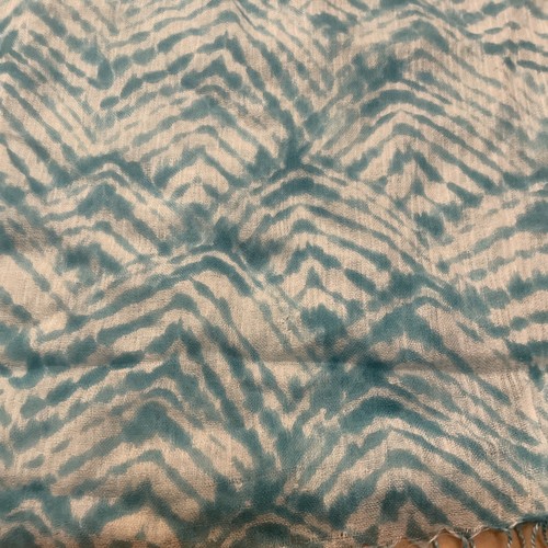 DAMEN Leinen weiß blau Batik Schal Kopftuch 20x70" Fransen Freizeit - Bild 2 von 3
