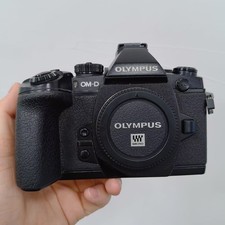 Olympus OM-D E-M1 Mirrorless Camera Body Black 16MP Micro Four Thirds