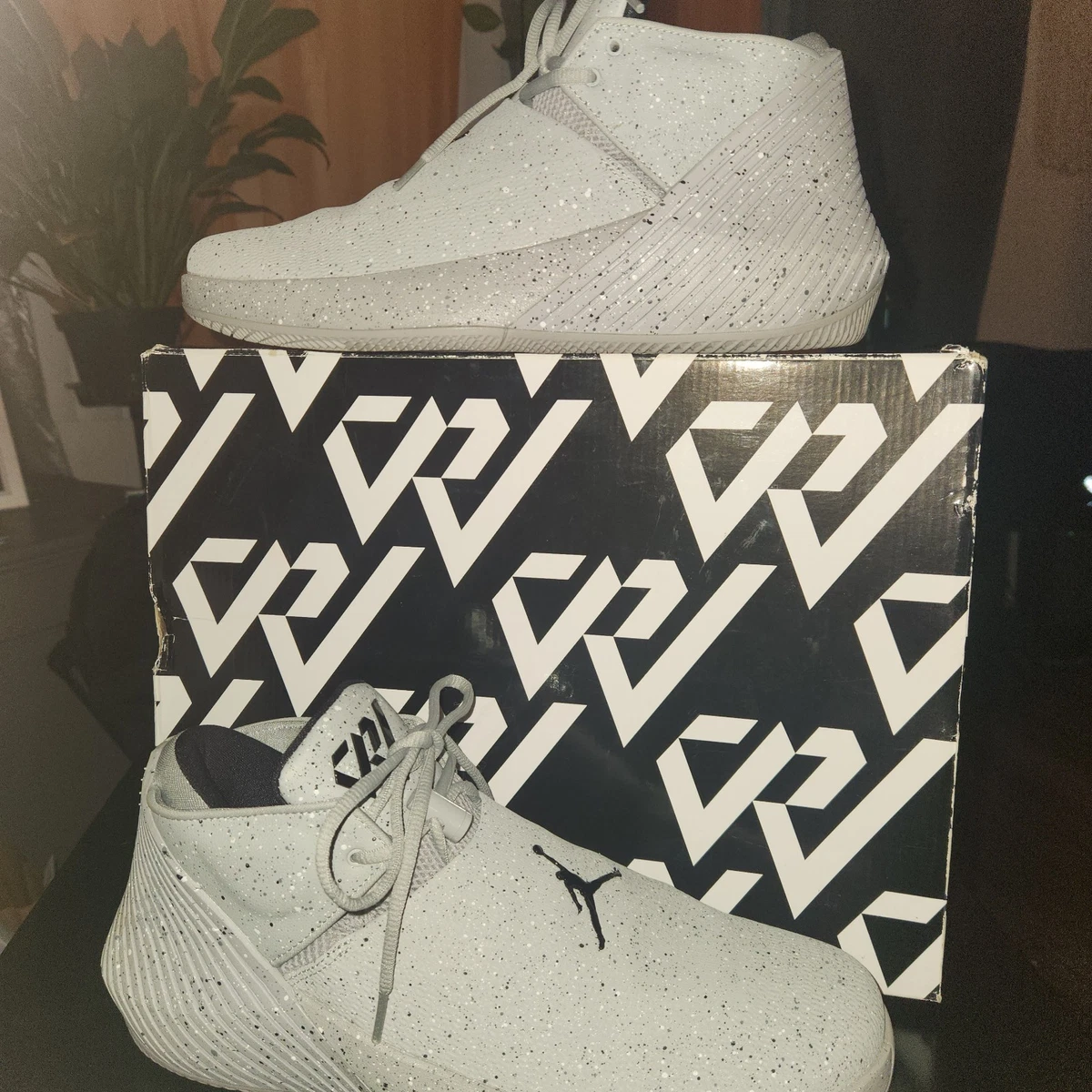 Size 10 Jordan zero1 cement Jordan 10 Retro  main image 4