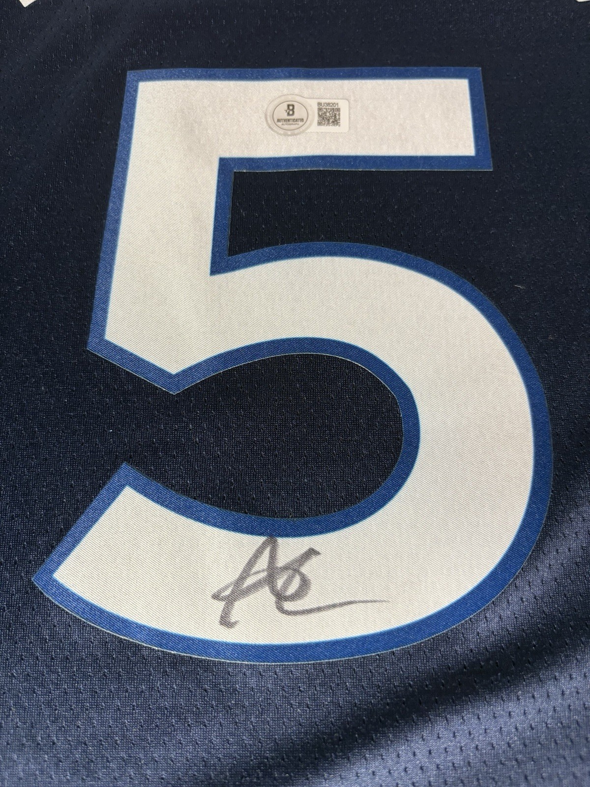 Foto 6 di 21