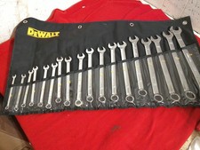 DEWALT Combination Metric Wrench Set 18pc