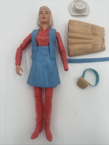 1960'S VINTAGE JANE WEST ACTION FIGURE MARX RARE SALMON PINK COLOR - Picture 2 of 4