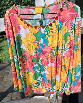 NWOT Ruby Rd woman's top sz L 3/4 sleeve Hibiscus pattern