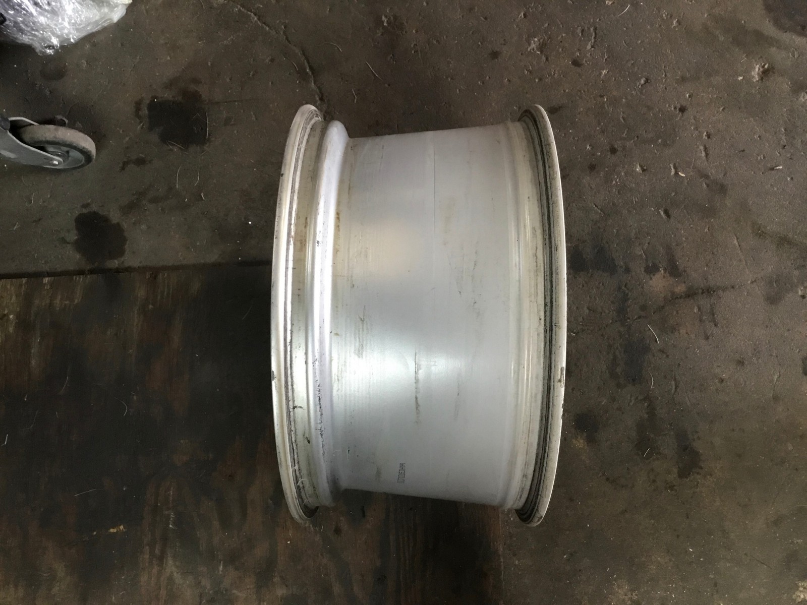 Maserati Coupe GT 2003 Rear Wheel Rim R18 18x9.5 Size 18 Inch 02-06 ;:Y