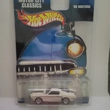 Hot Wheels Motor Series Classics white '68 MUSTANG