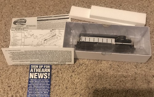 Athearn Genesis GP35 NEW YORK CENTRAL RR 2381 | Condition: New: Other (See Details)