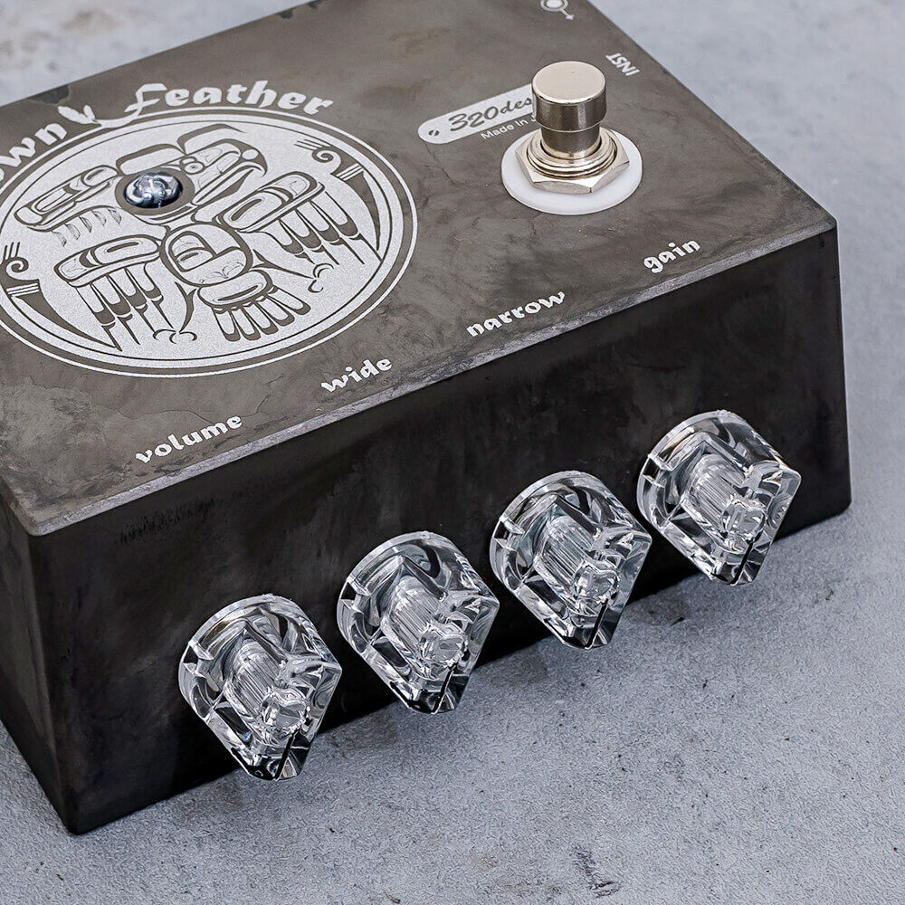 320 Design Brown Feather Distortion Guitar Effects Pedal 320 Design Brown Feather Distortion Guitar Effects Pedal