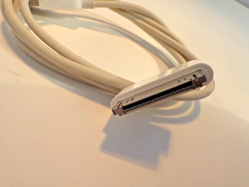Adapter USB-C na 30-pin – biały – Apple – 40” - Zdjęcie 3 z 8