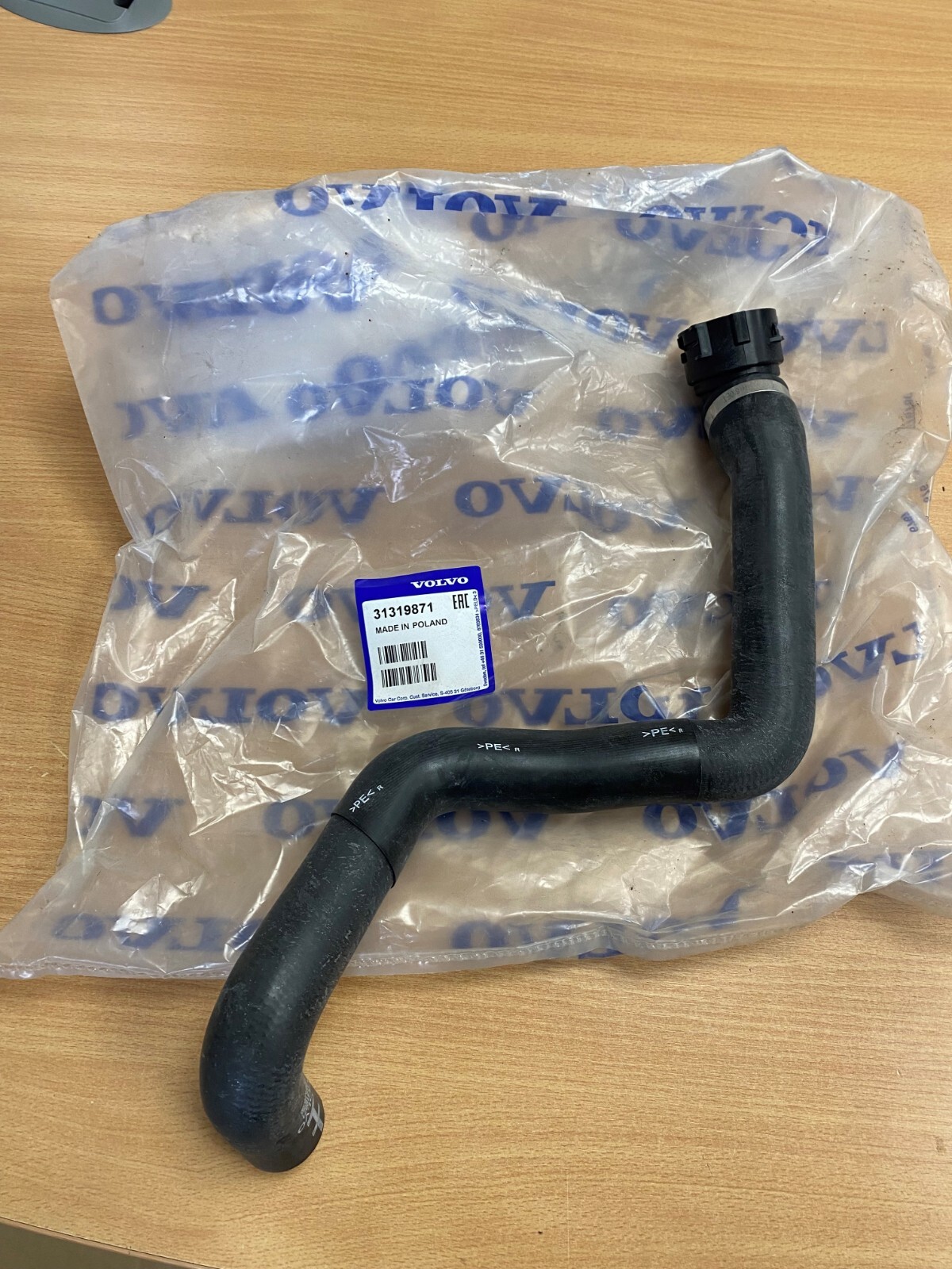 New Genuine VOLVO S40 S40 V50 C30 C70 2.0 D3 2008-2012 WATER HOSE O.E ...