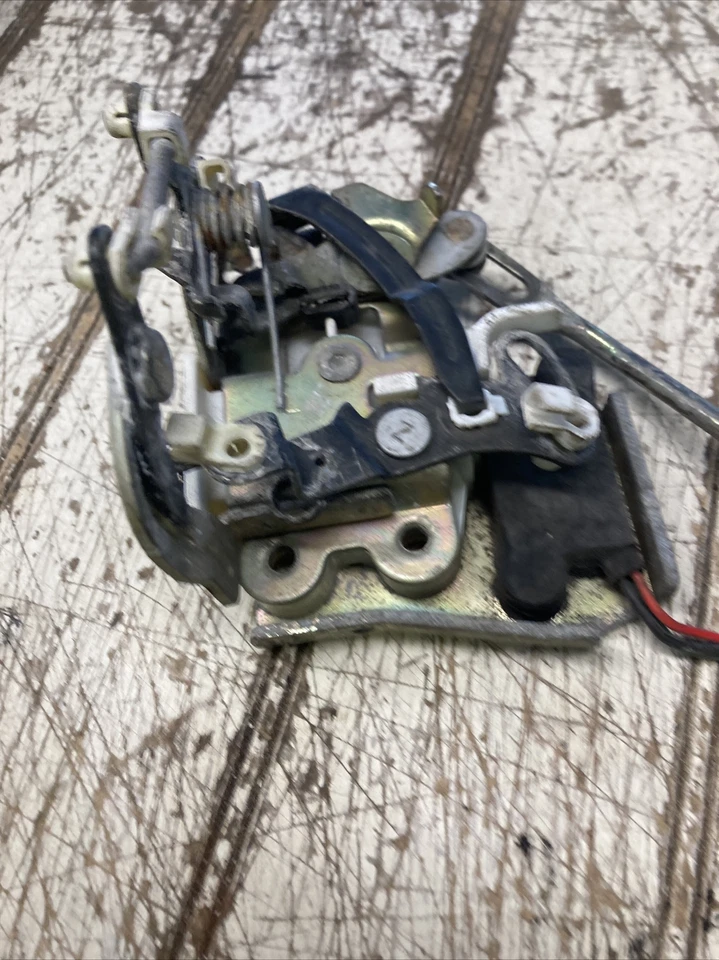 90-94 Eclipce Talon Laser left door latch - Image 4 of 4