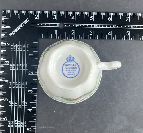 ROYALE GARDENS Bone China Staffs England Floral Rose & Lilac Tea Cup & Saucer - Picture 17 of 23