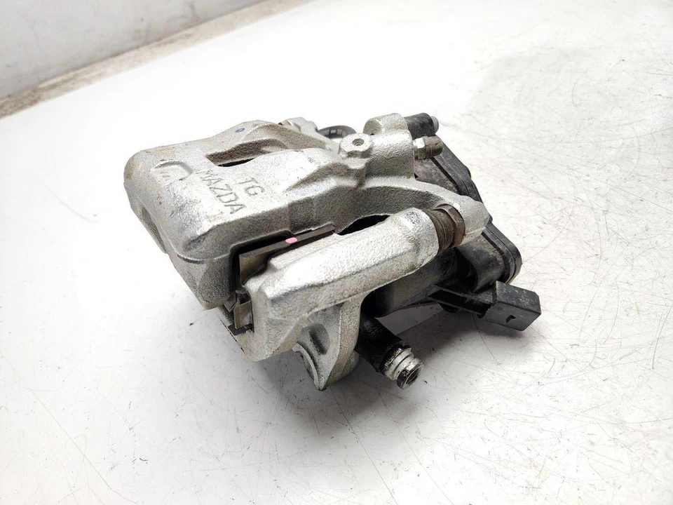 2024 Mazda CX-5 Passenger Right Caliper Rear OEM KAY02661XA - Image 2 of 4