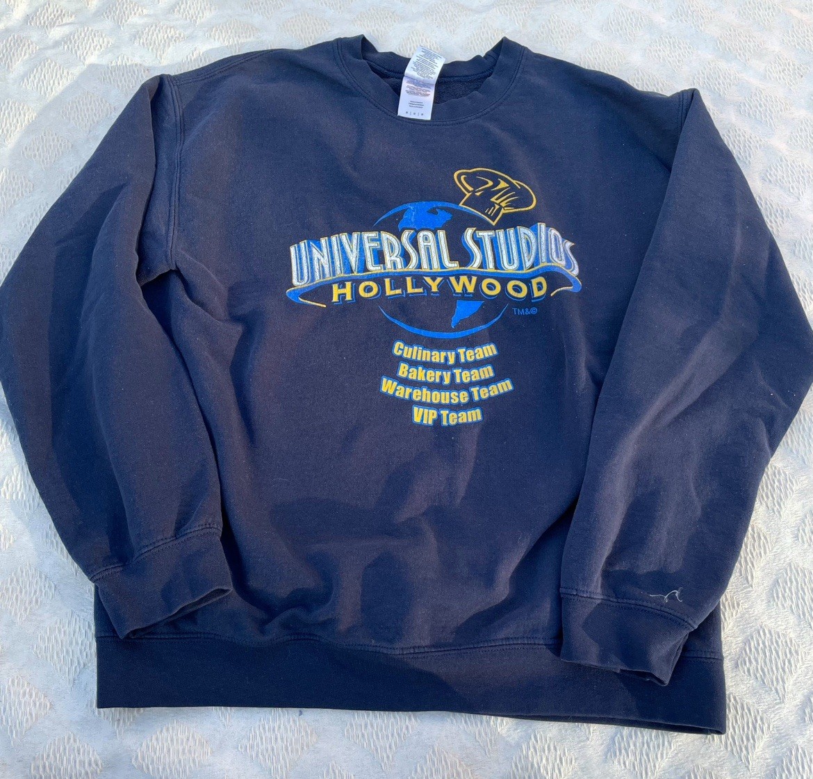 Universal Studios Sweatshirt Size Medium Blue Cre… - image 1