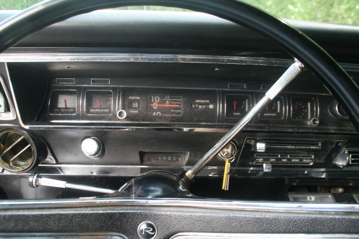 Instrumentation with rolling speedometer