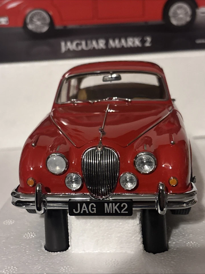 1962 Jaguar Mark 2 Carmen RED 1:18 Model Icons Sports Car NIB COA - Image 4 of 4