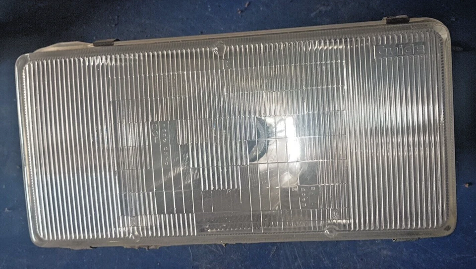 Conjunto de faros europeos pasajero derecho Cadillac Brougham 90-92 LOC-140 Foto 3 de 4