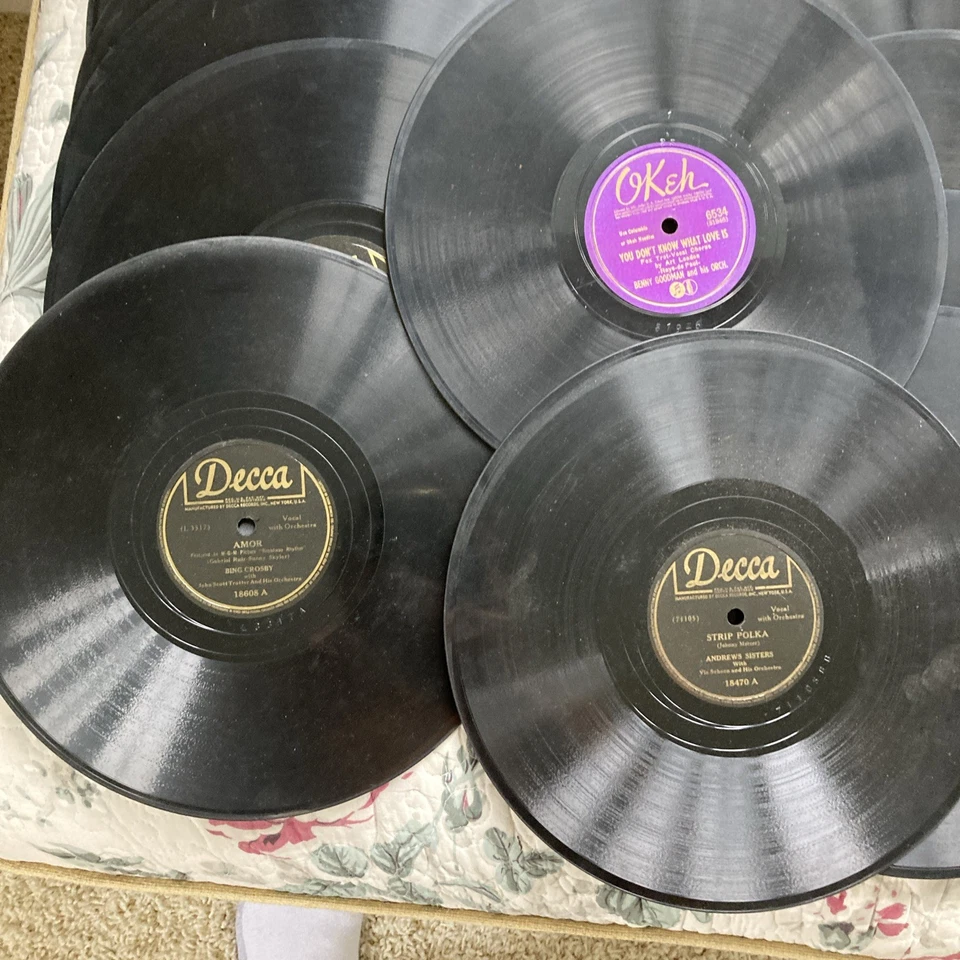 78 RPM Record Columbia, Decca, Victor, Etc. Dance Band Lot Of 30 Rare Unverified - Image 3 of 4