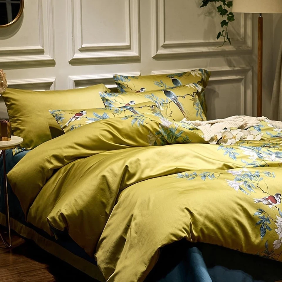 Lightweight Reversible Floral Comforter - Image 4 of 4