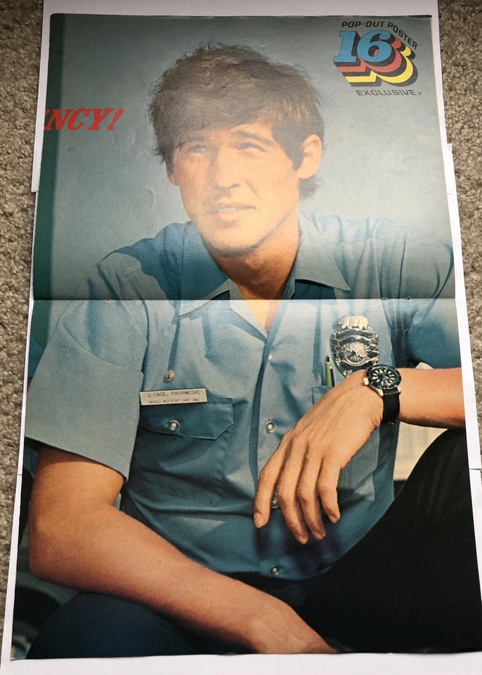 16 Magazine October 1973 Donny Osmond Alice Cooper w/ Pop-Out Poster Emergency! - Image 3 of 4