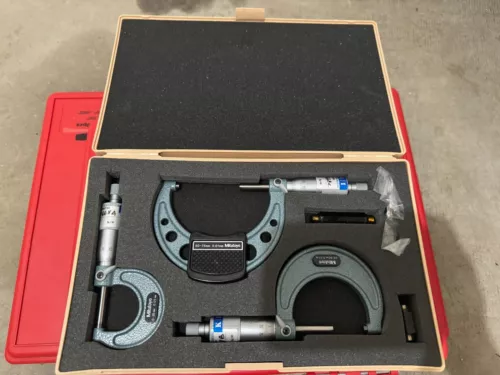 Mitutoyo No. 103-927 outside micrometer set - metric - 0 mm to 75 mm
