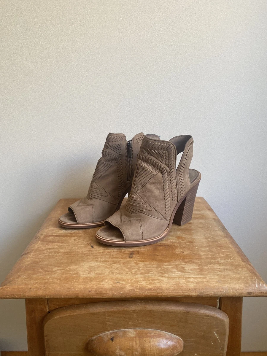Vince camuto karinta clearance bootie