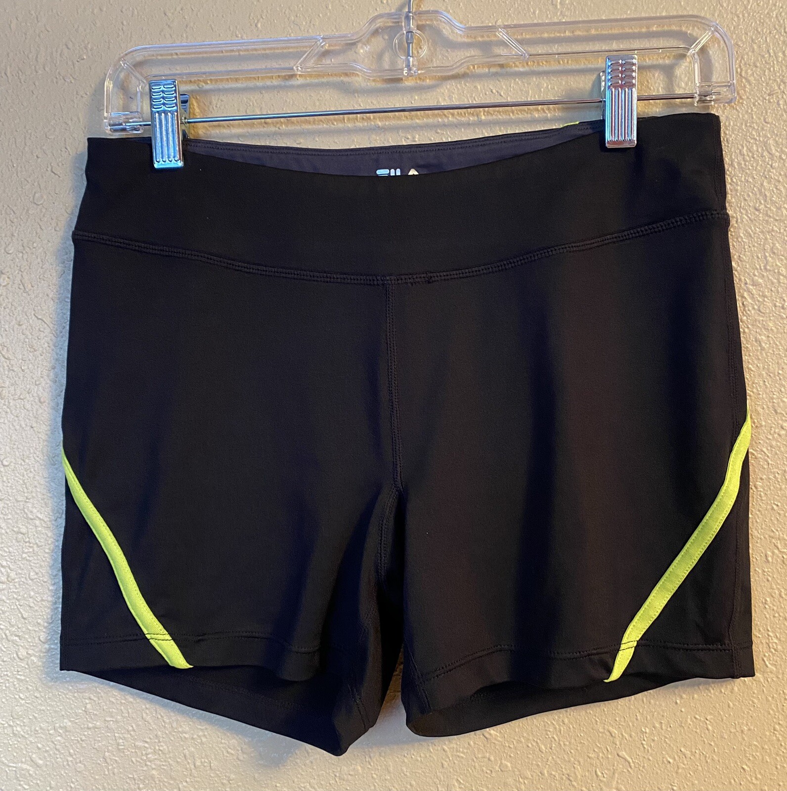 Pantaloncini sportivi pallavolo FILA mai indossati Nero Giallo Donna Medium