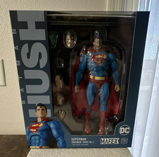 Medicom Toy MAFEX No. 117 Superman Batman Hush Ver. Action Figure